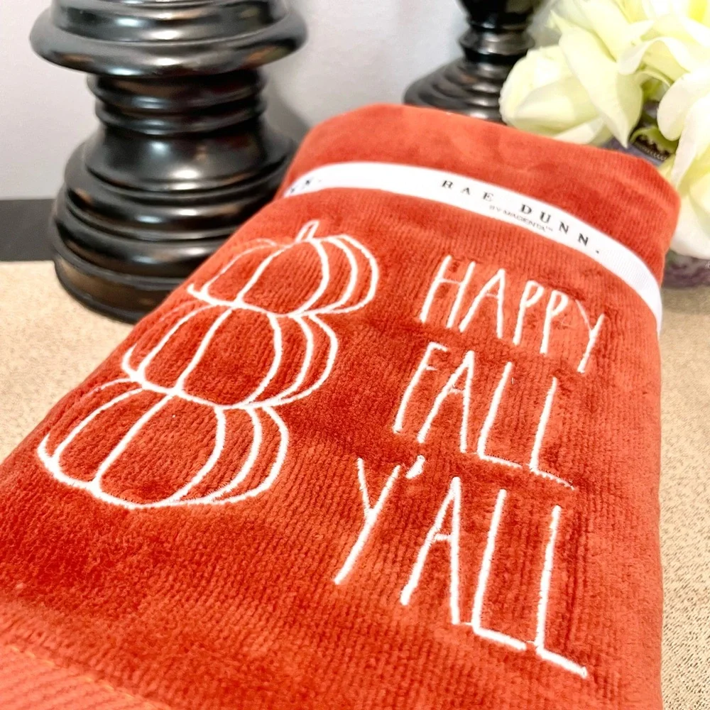 NWT Rae Dunn SET OF 2 HAPPY FALL YA’LL Pumpkin Hand Towels